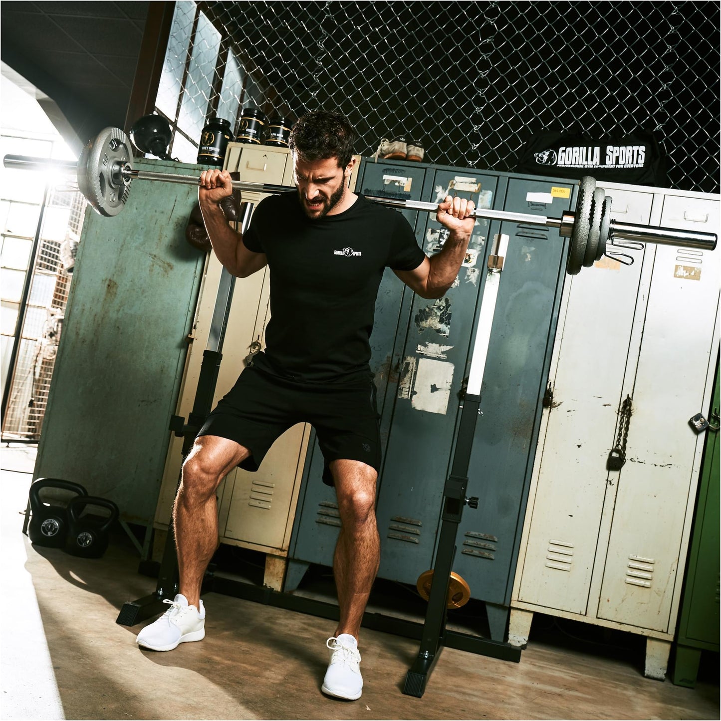 Squat Rack Schwarz - Gorilla Sports Schweiz
