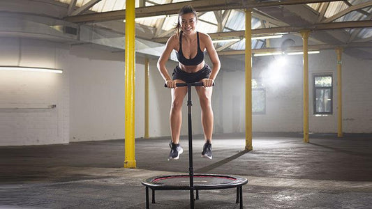 Jumping Fitness – effektives Trampolin-Workout mit maximalem Spassfaktor! - Gorilla Sports Schweiz