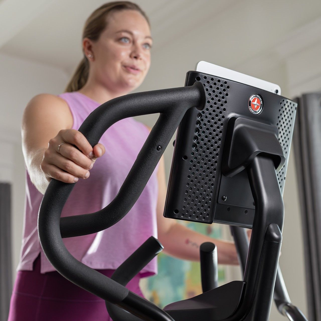 590E Elliptical Trainer