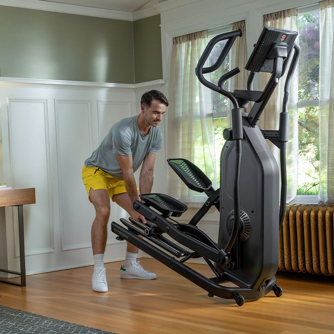 590E Elliptical Trainer